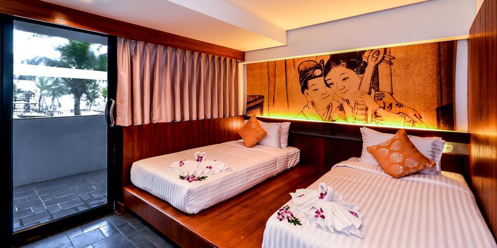 Lap Roi Karon Beachfront By Shanaya Camera foto