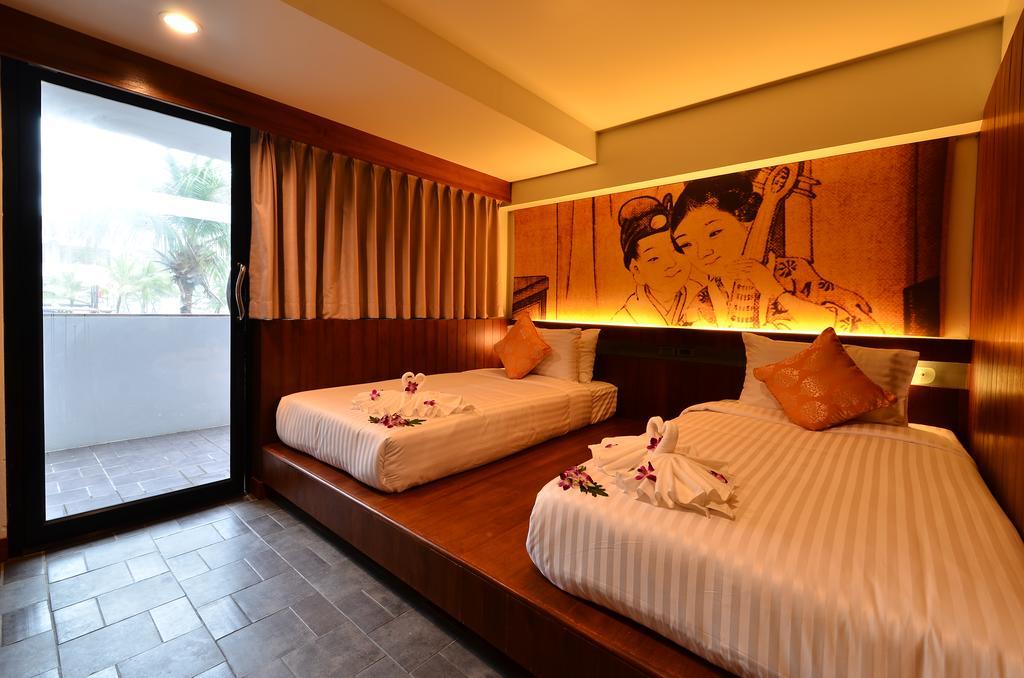 Lap Roi Karon Beachfront By Shanaya Esterno foto
