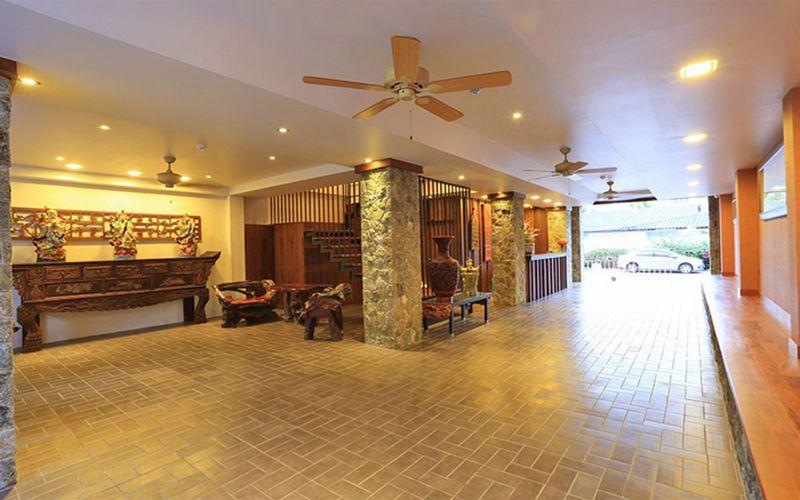 Lap Roi Karon Beachfront By Shanaya Esterno foto