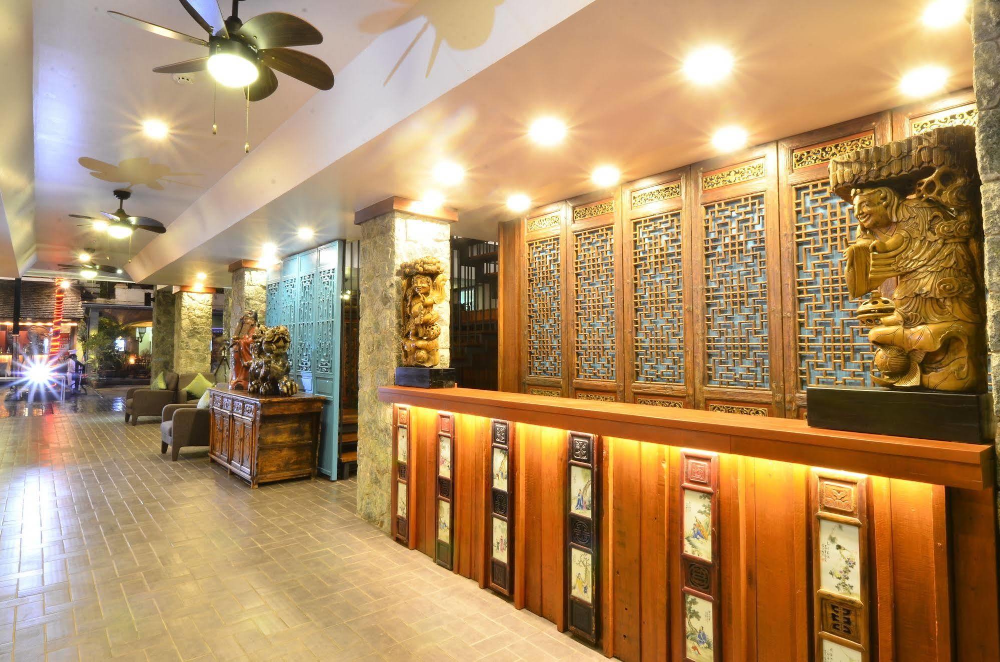 Lap Roi Karon Beachfront By Shanaya Esterno foto