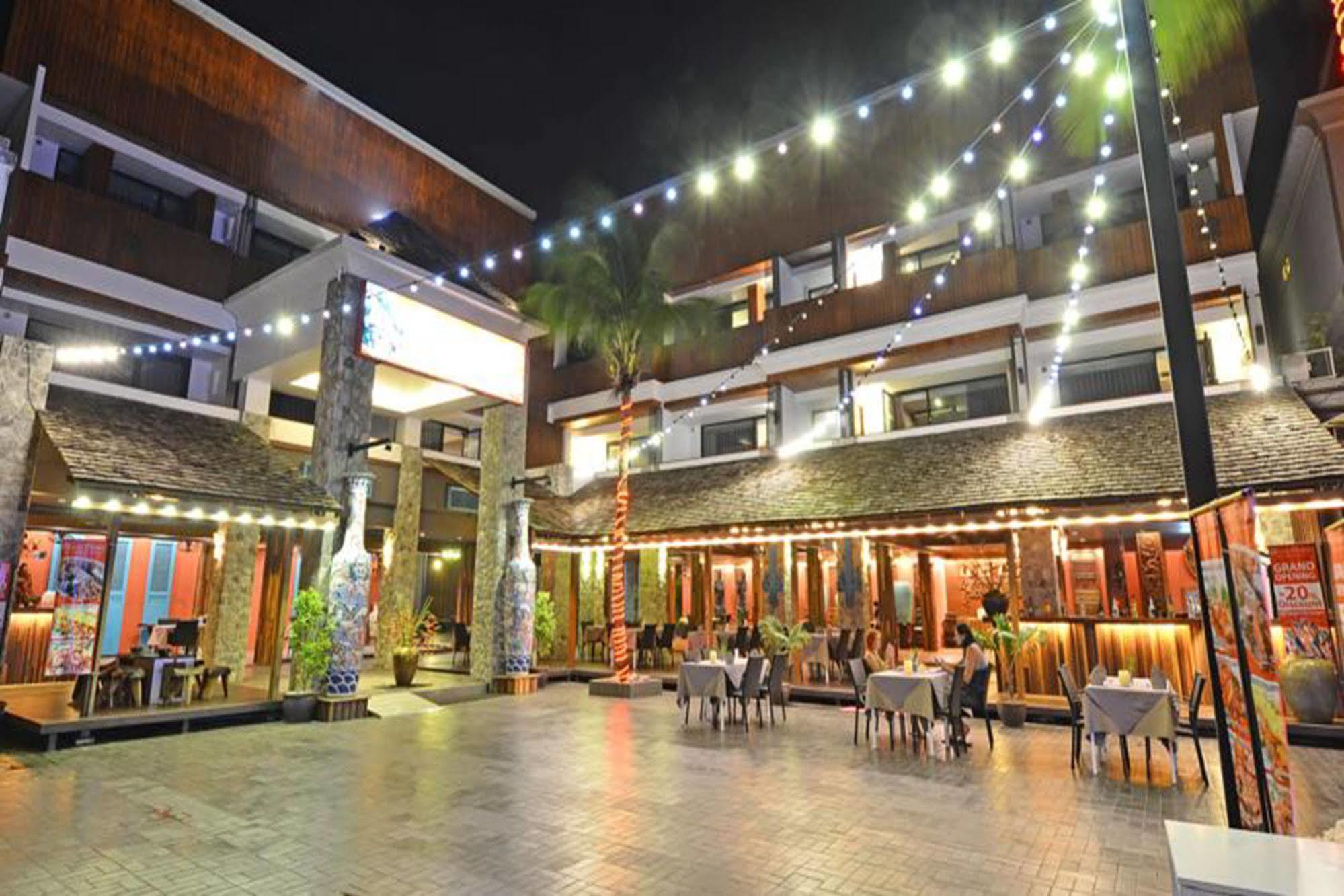 Lap Roi Karon Beachfront By Shanaya Esterno foto