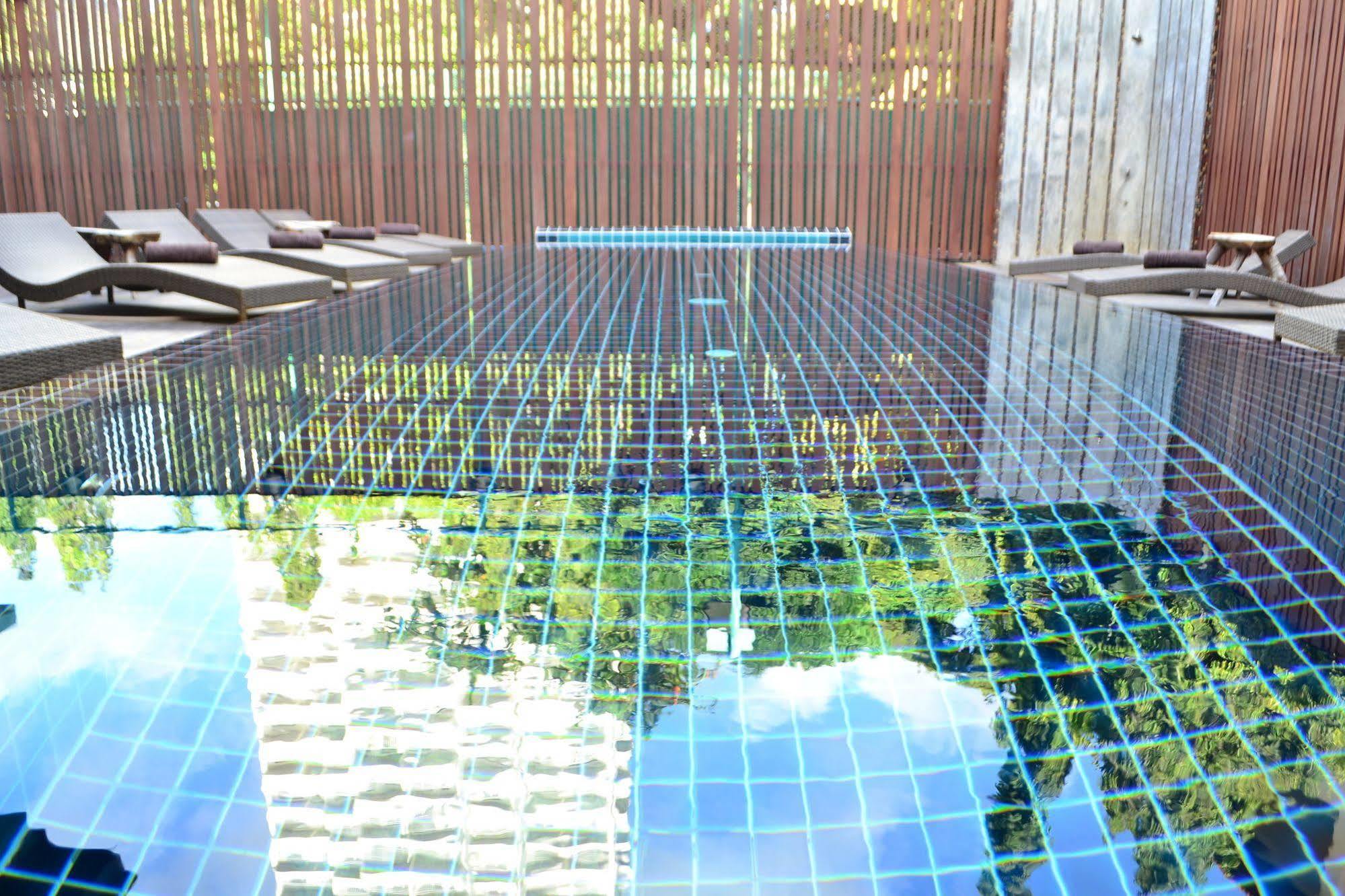 Lap Roi Karon Beachfront By Shanaya Esterno foto